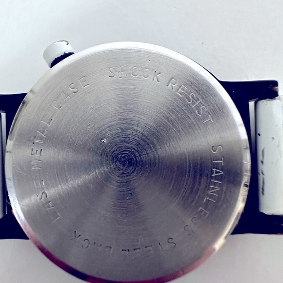 Alexander Julian Colours Watch - Picture 5 of 5